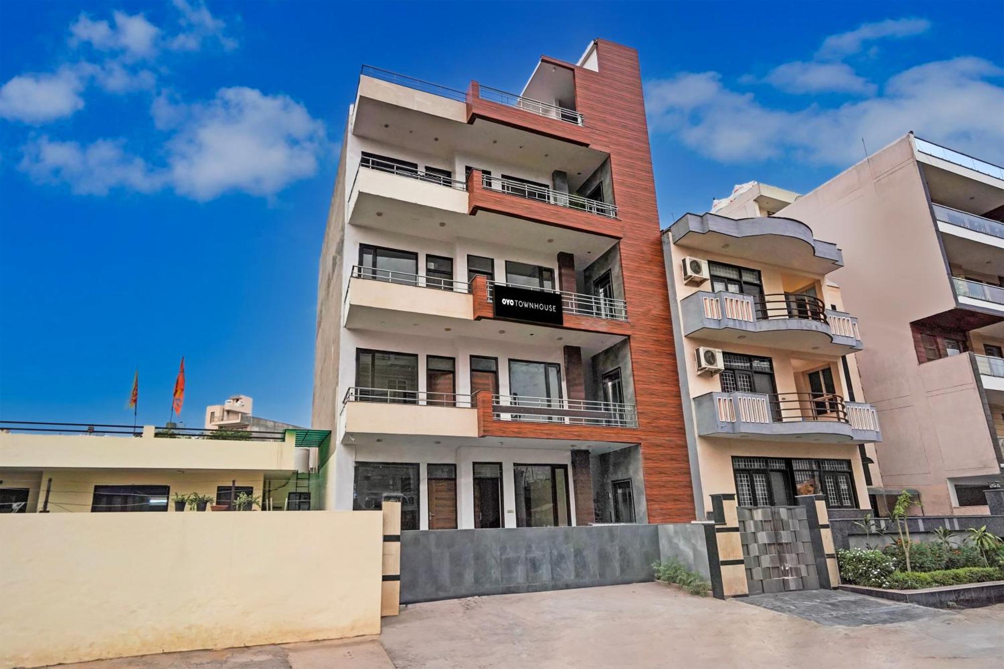 Townhouse Delight Inn Gurgaon Exterior photo