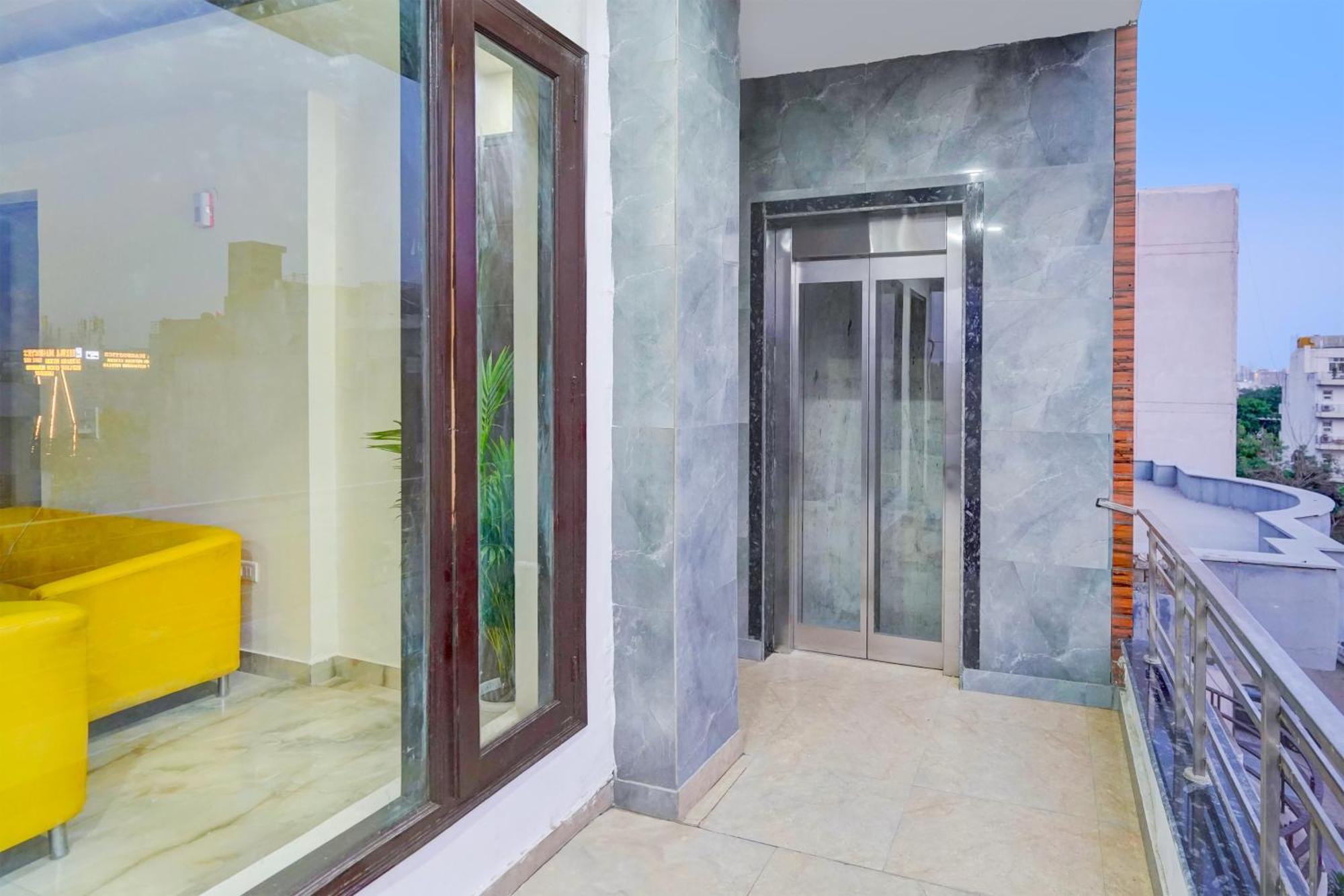 Townhouse Delight Inn Gurgaon Exterior photo