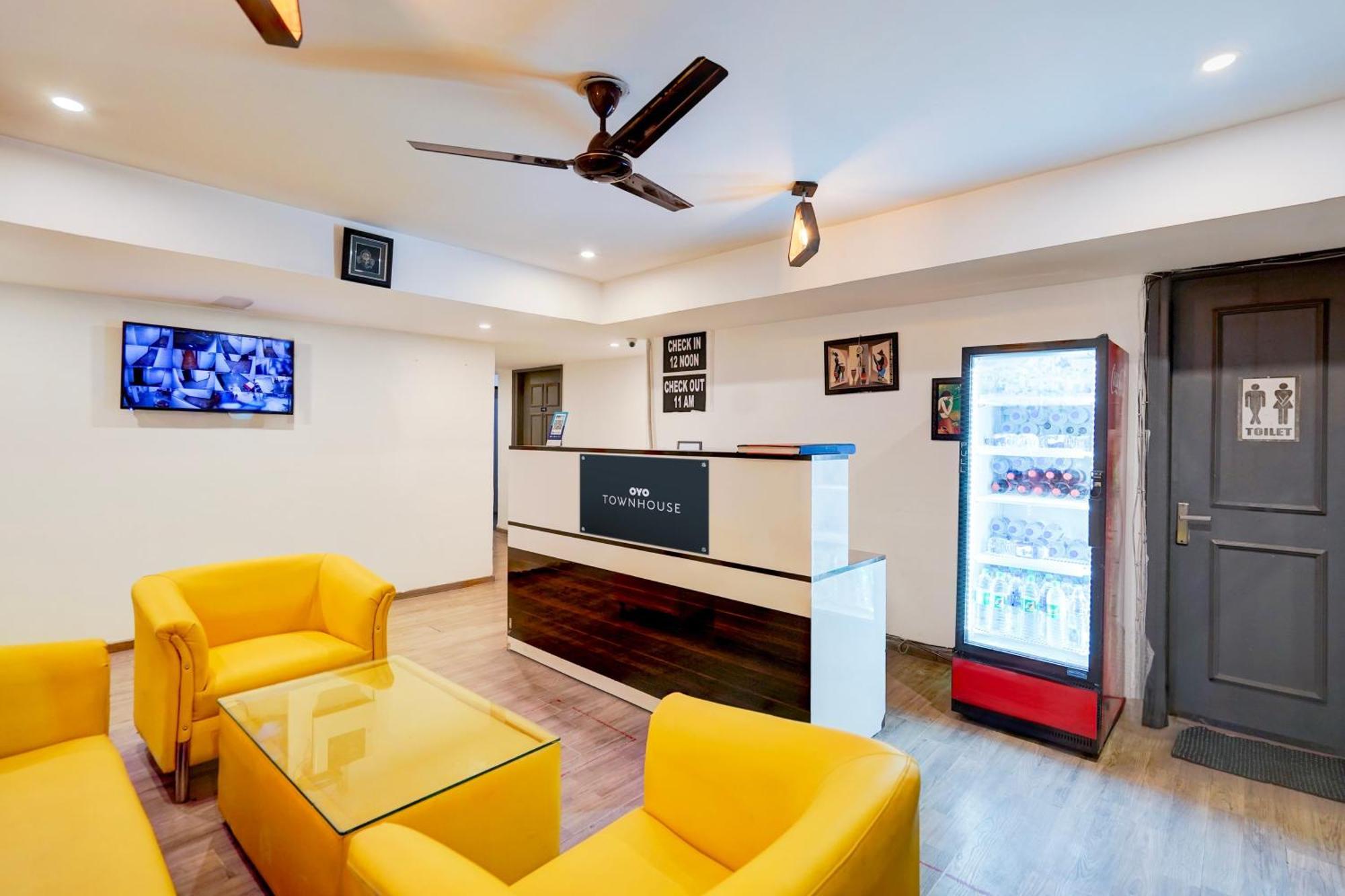 Townhouse Delight Inn Gurgaon Exterior photo